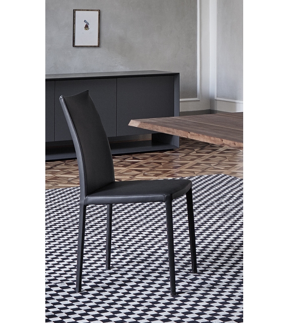 Kayla Bonaldo Chaise