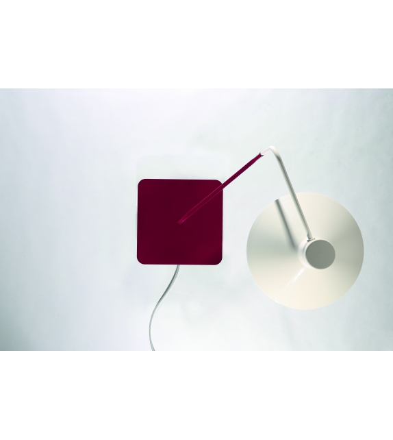 Sister Zava Wall Lamp