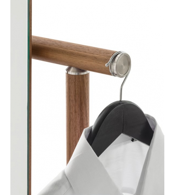 Ben Alivar Valet Stand