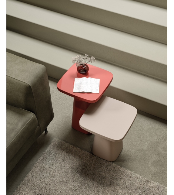 Mik Marac Coffee Table