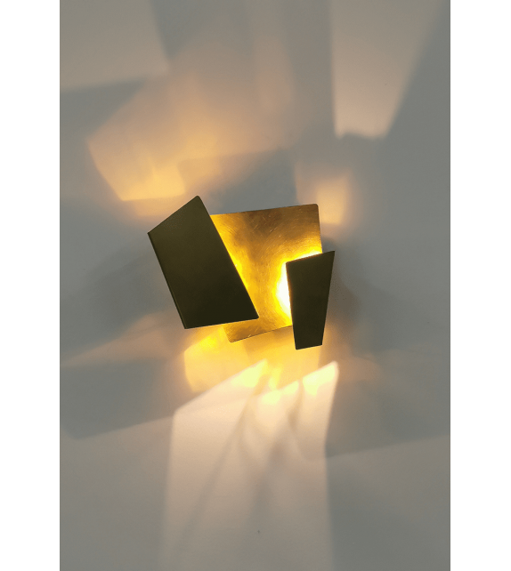 Folded Ombre Portée Wall Lamp