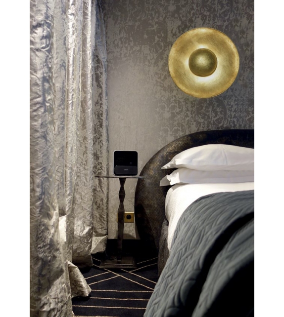 Phebus Ombre Portée Wall Lamp