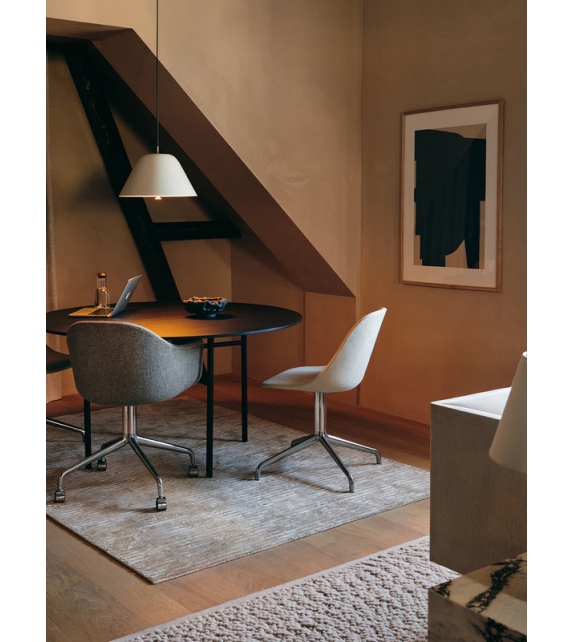 Snaregade Round Menu Table Ronde