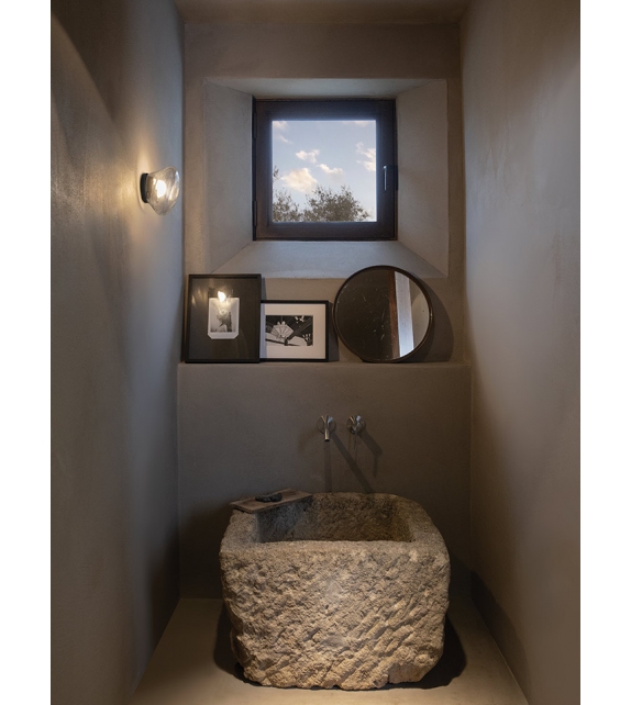 Agua Karman Wall Lamp