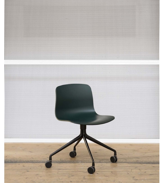 About a Chair AAC 14 Hay Drehstuhl