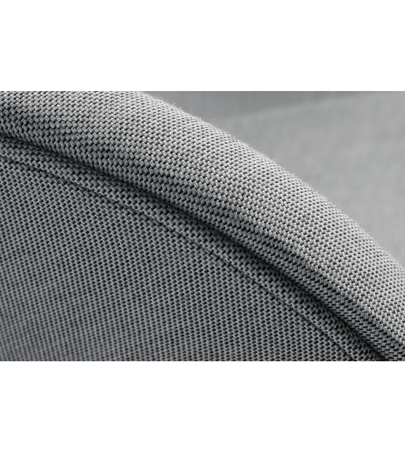 About a Lounge Chair AAL 92 Hay Sessel