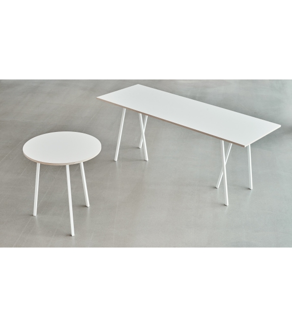 Loop Stand Round Hay Table