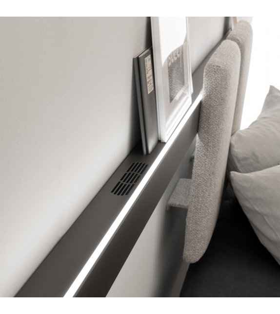 Groove Lacquered Run Caccaro Bed