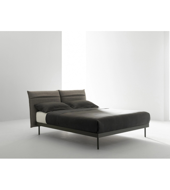 Ajar Caccaro Bed
