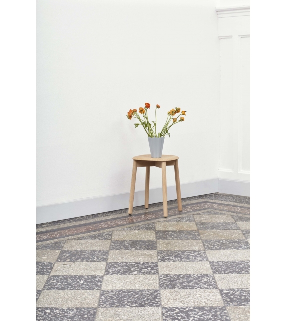 Soft Edge 72 Hay Stool