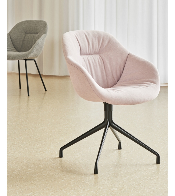 About a Chair AAC 121 Soft Hay Petit Fauteuil