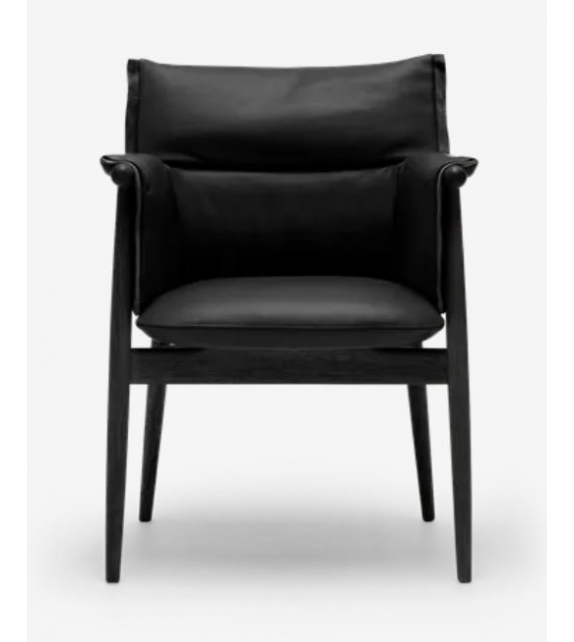 E005 Embrace Carl Hansen & Søn Stuhl