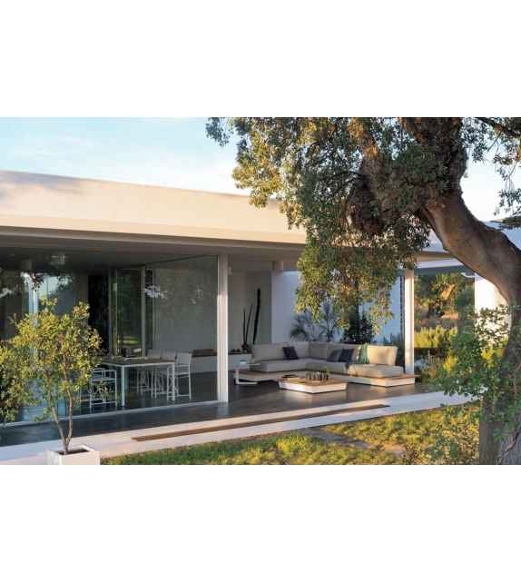 Tavo Manutti Beistelltisch