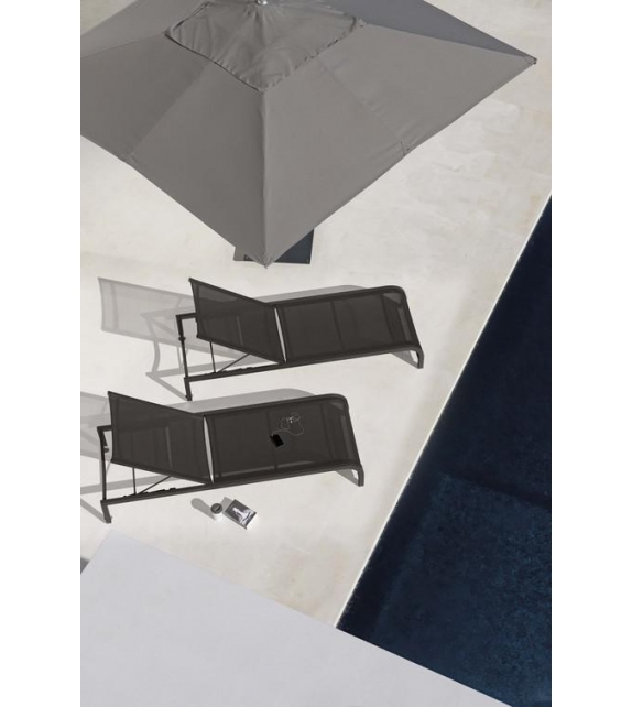 Latona Manutti Sunlounger