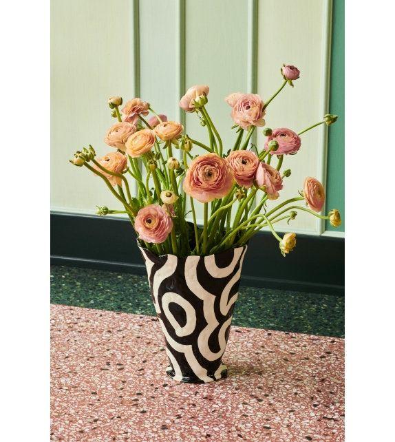 Jessica Hans Shadow Vase Hay