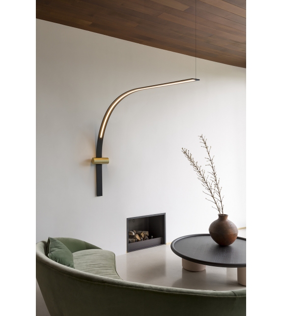 563 Nastro Tooy Wall Lamp