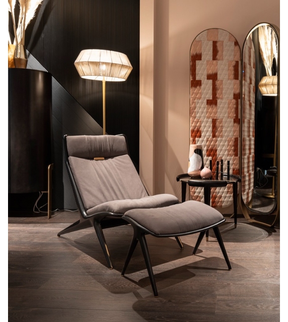 Aurora Lounge Chair Opera Contemporary