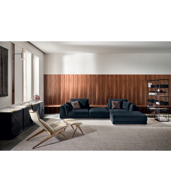 Aurora Opera Contemporary Lounge Chair