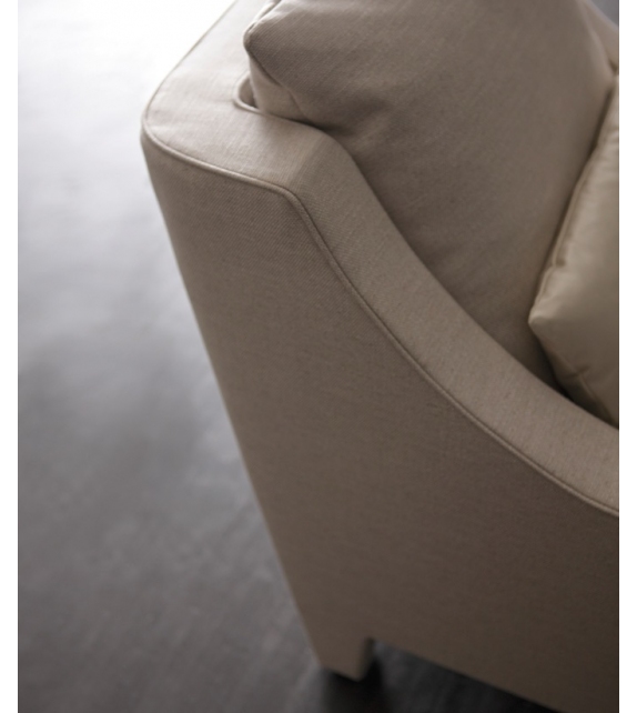 Raimond Opera Contemporary Armchair