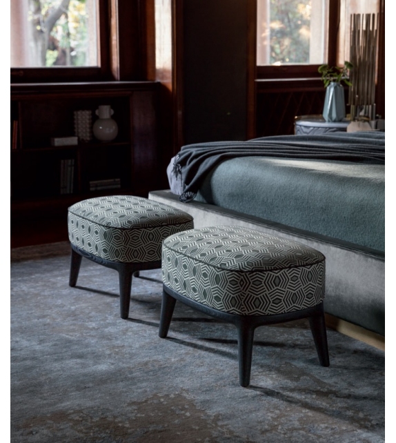 Opera Contemporary Pouf Freddy