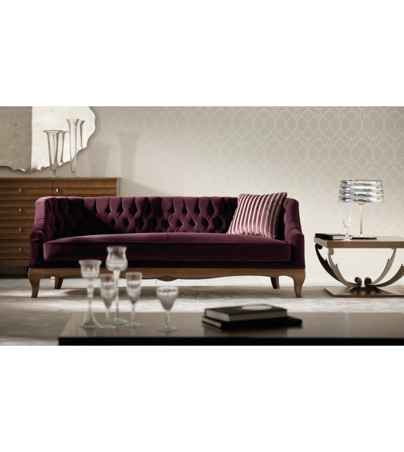 Vanja Opera Contemporary Petite Table