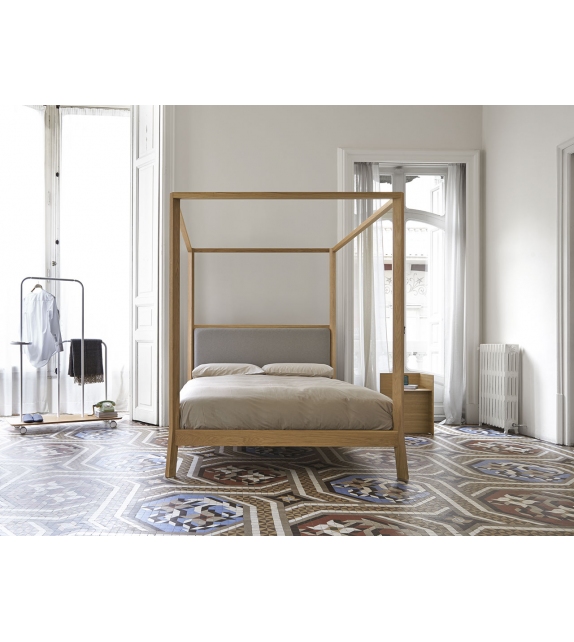 Breda Punt Cama con Dosel