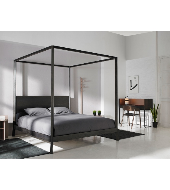 Breda Punt Cama con Dosel