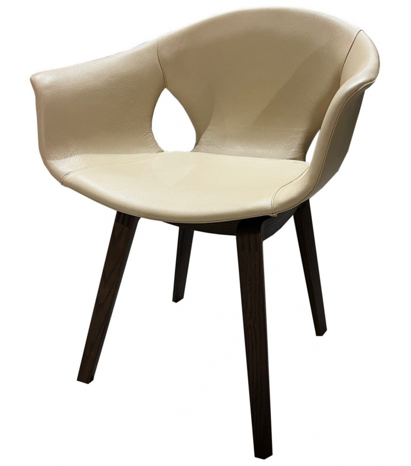 Ginger Ale Poltrona Frau Petit Fauteuil