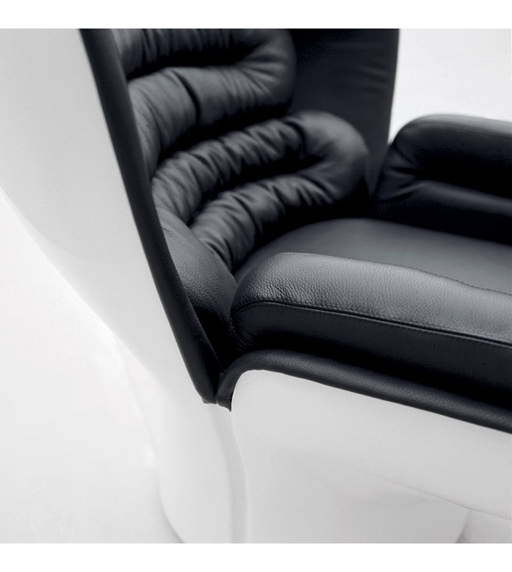 Elda Longhi Armchair