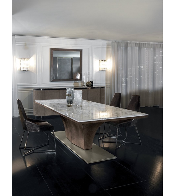 Omotesando Longhi Tisch