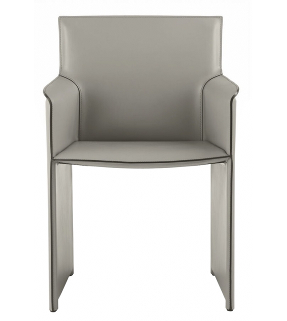 Pasqualina Longue Enrico Pellizzoni Poltroncina