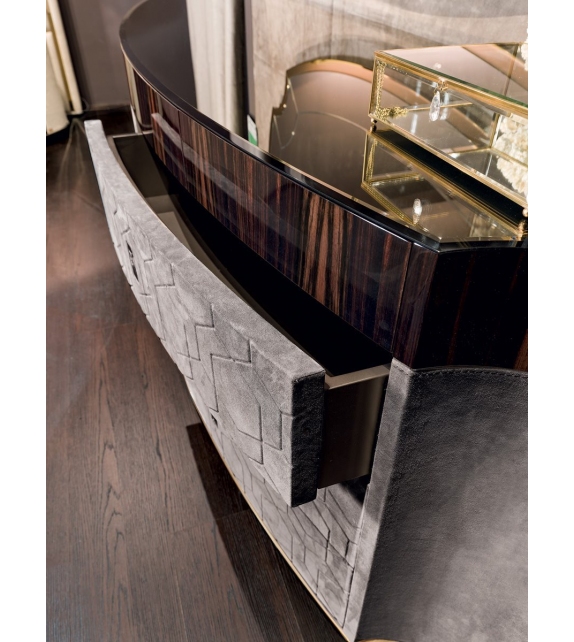 Gylien Longhi Chest of Drawers