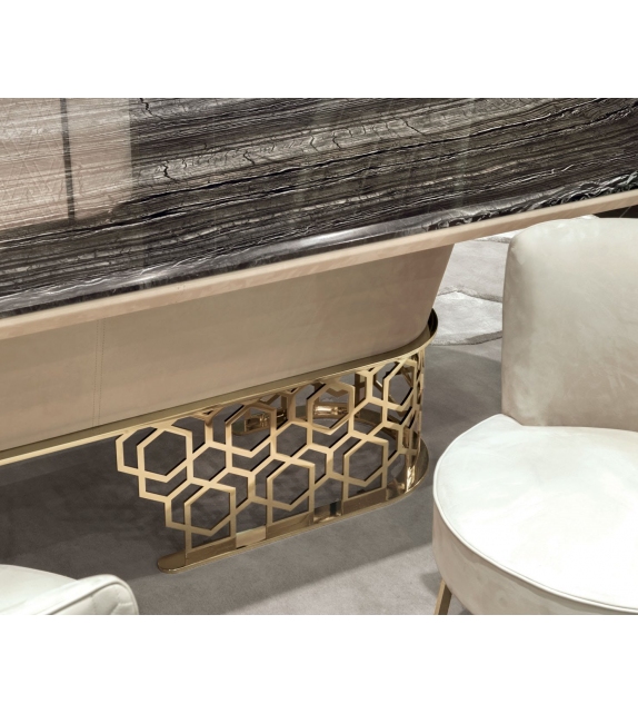 Clairmont Longhi Mesa