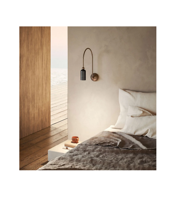 Madame Il Fanale Wall Lamp