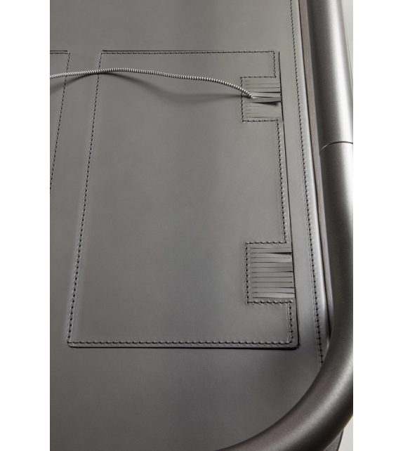 Raily Enrico Pellizzoni Escritorio