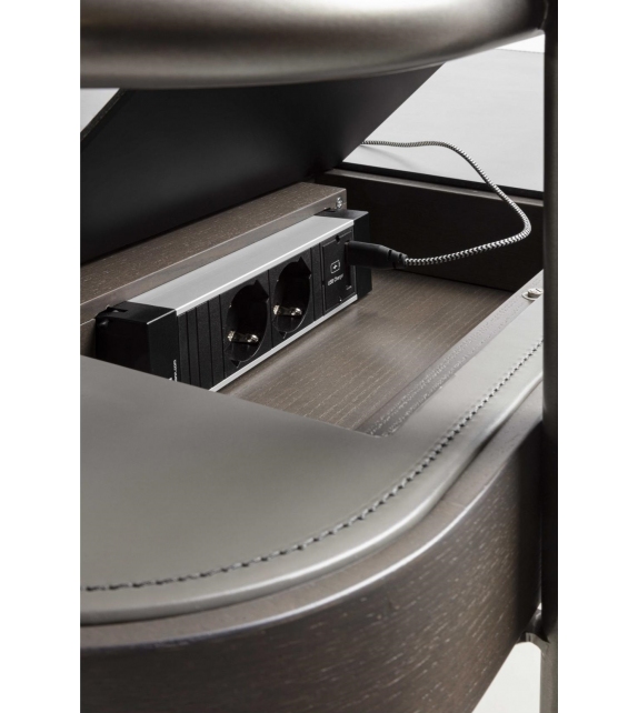 Raily Enrico Pellizzoni Schreibtisch