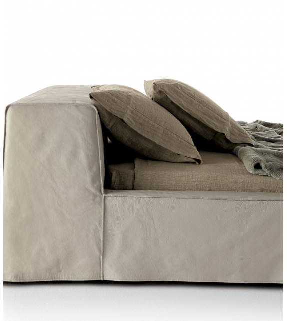 Morrison Ivano Redaelli Bed