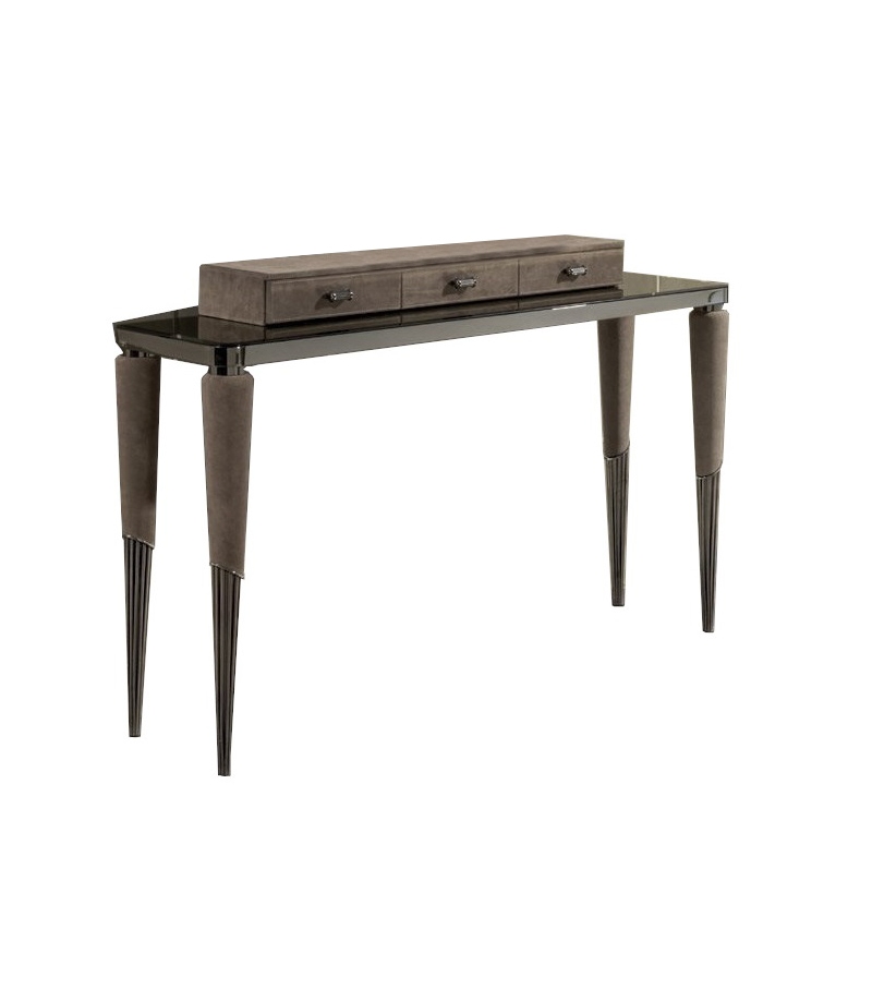 Odette Longhi Consola