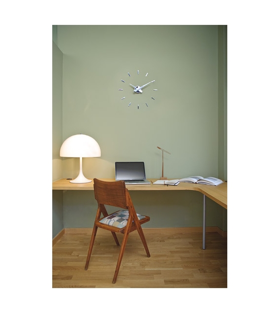 Puntos Suspensivos Nomon Clock