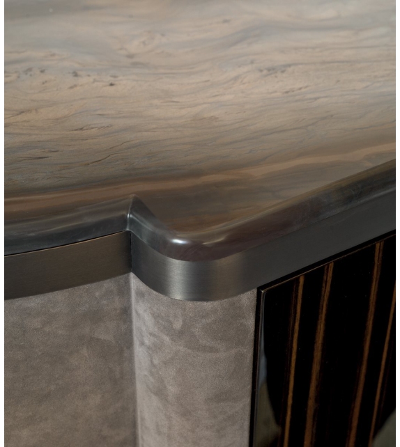 Julian Longhi Cabinet