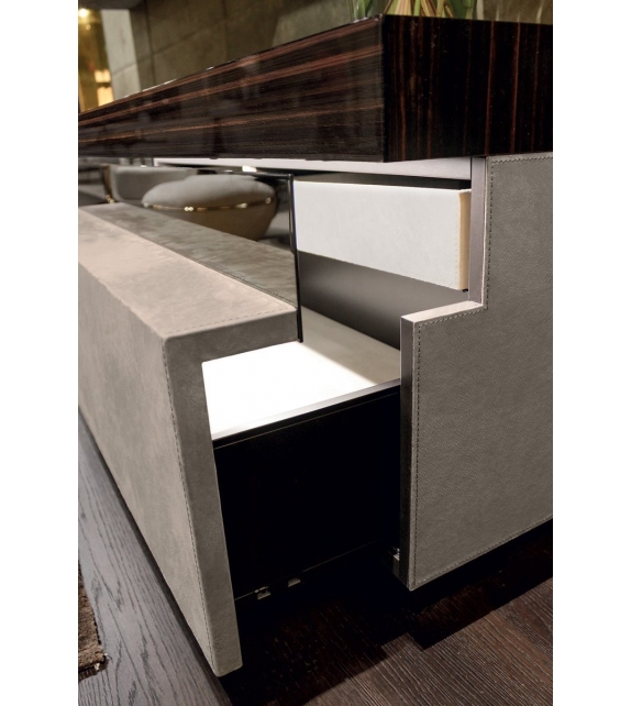 Terrance Longhi Mueble Contenedor