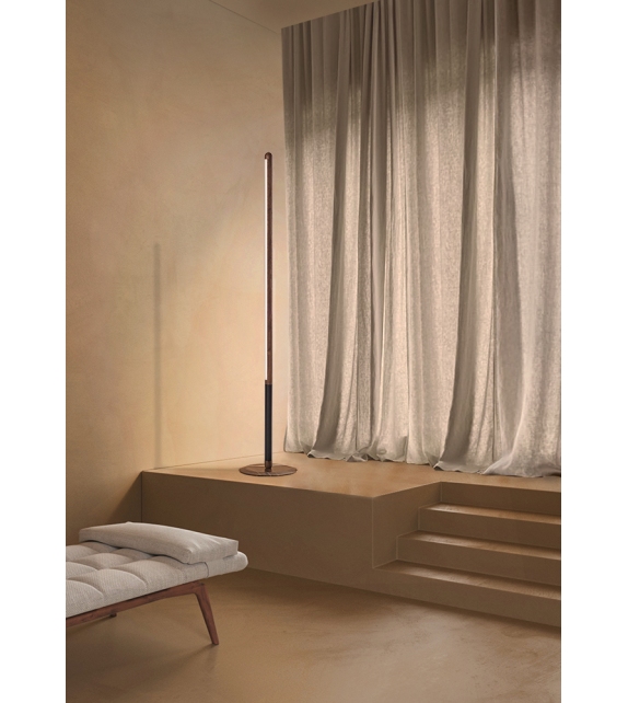 Linea Uno Nomon Floor Lamp