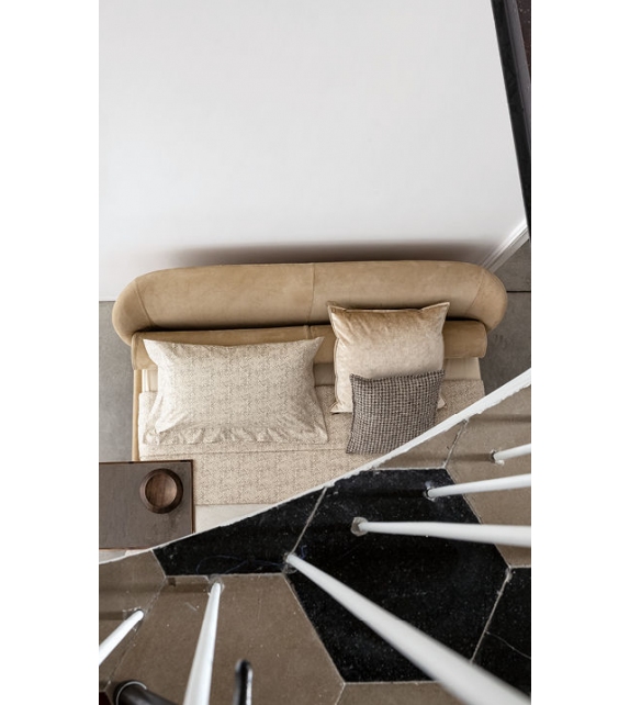 Carnaby Wood Twils Bett