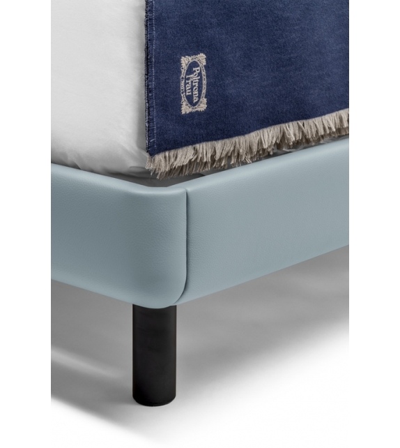 Ferdinandea Poltrona Frau Bed