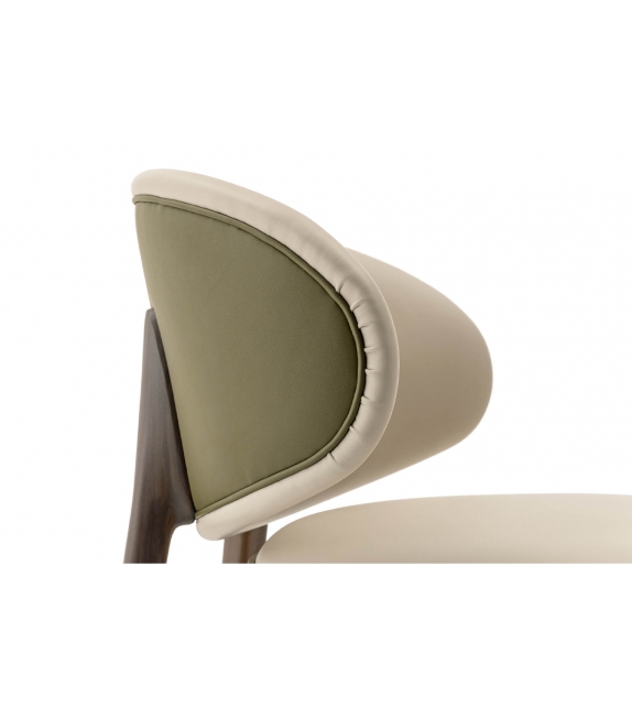 Pinnacle Turri Sedia