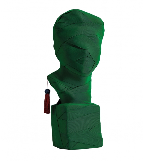 This is not a Self Portait Maison Dada Skulptur