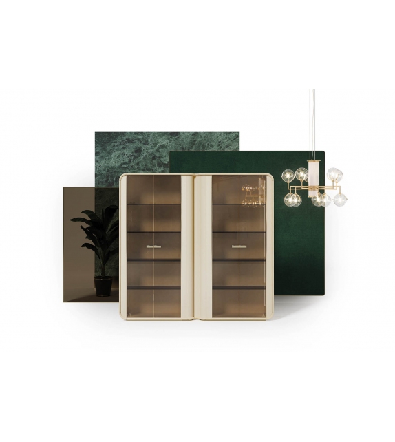 Madison Turri Vitrine