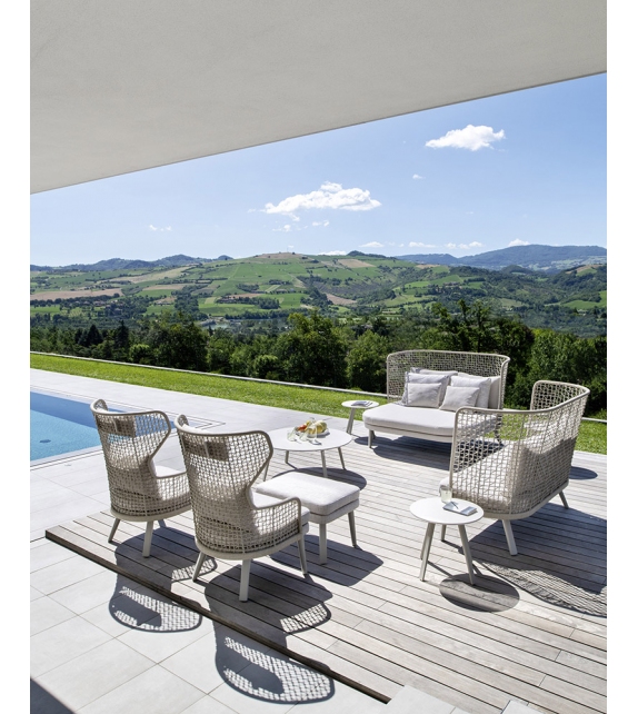 Emma Varaschin Bergere