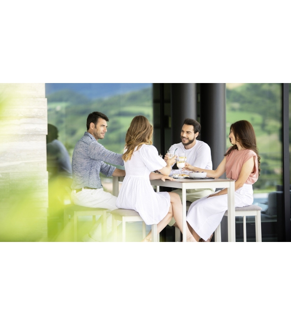 System Varaschin High Table