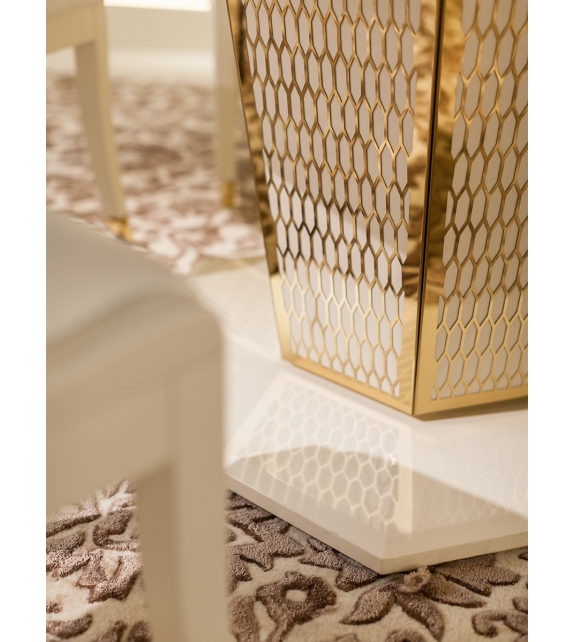 Vogue Turri Round Table